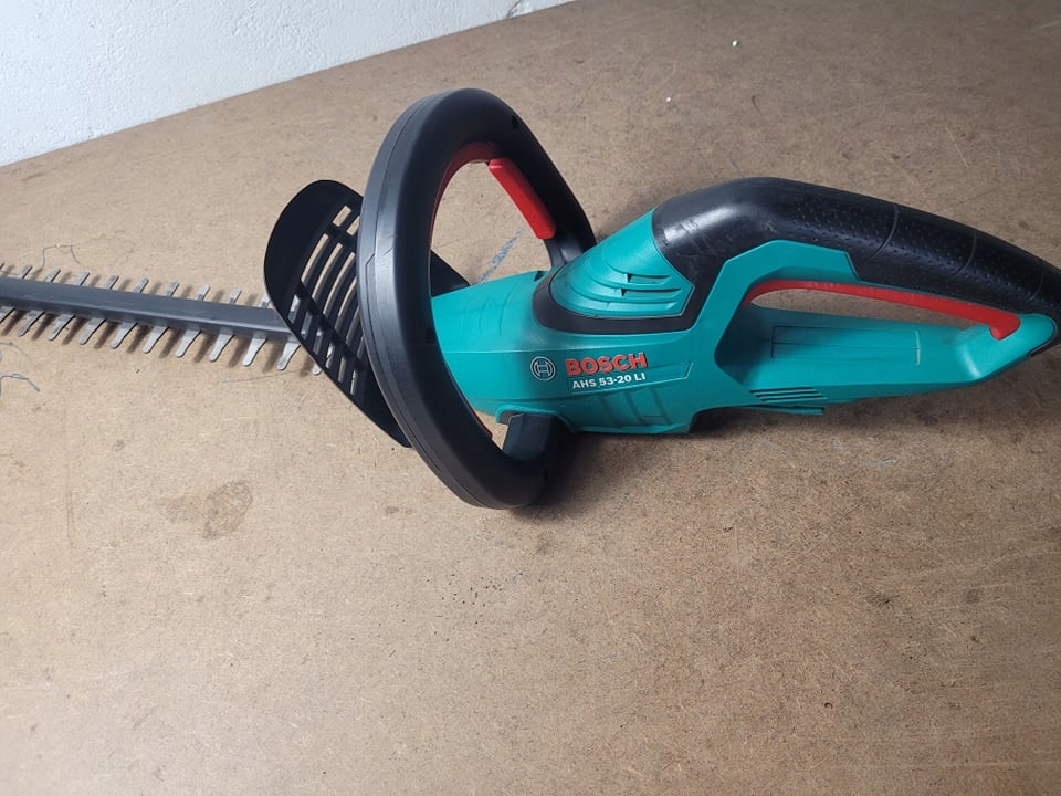 Sekator-Nozyce-do-zywoplotu-Bosch-AHS-53-20-LI-AKU-Marka-Bosch